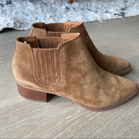 Franco Sarto Shoes - Brown suede booties